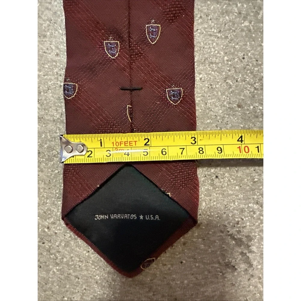 John Varvatos Tie Men Maroon Sz58x3' Crest Shield Silk Wool Blend Preppy Classic